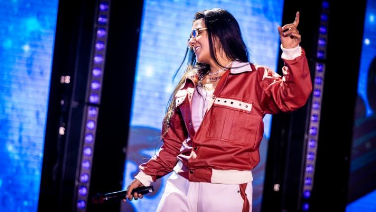 Yasmin Santos inicia o ano apostando em sua "Intuição" e divulga o primeiro volume do novo projeto