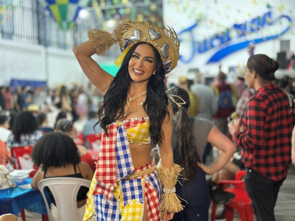 Muito além do desfile: Carla Prata mergulha no clima da festa junina da Tucuruvi