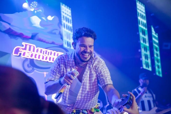 Matheus Fernandes desembarca em São Paulo e promove nova edição do Projeto Anos 2000