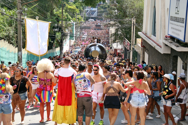 “Alô, Terezinha!” o Bloco da Banda Bicha 2018, homenageará o “O Grande Guerreiro” Chacrinha.