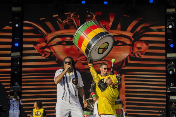 Grupo Olodum se apresenta na Avenida Paulista neste domingo.