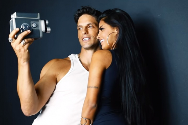 Suellen Ayla lança Fashion Filme com participação do modelo Miro Moreira.