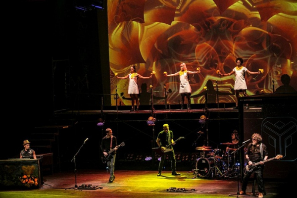 Titãs anuncia gravação de DVD no Teatro Opus em São Paulo.