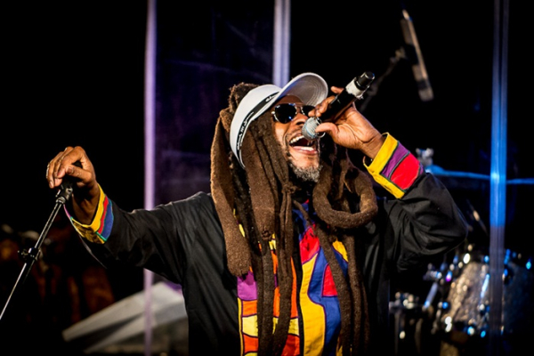 Steel Pulse, Dezarie e Groundation se apresentam no Reggae Live Station em São Paulo