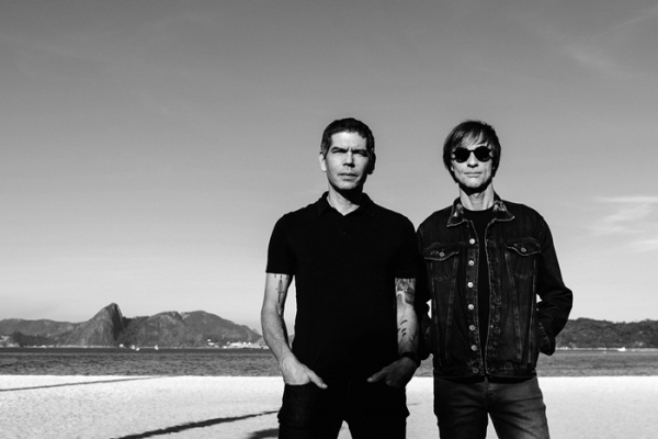 Dado Villa Lobos e Marcelo Bonfá em mega show no Espaço das Américas