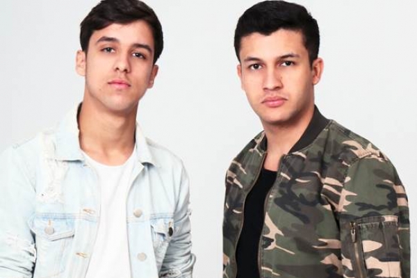 Luckas Moura e Dorgival se apresentam no Catwalk Brasil