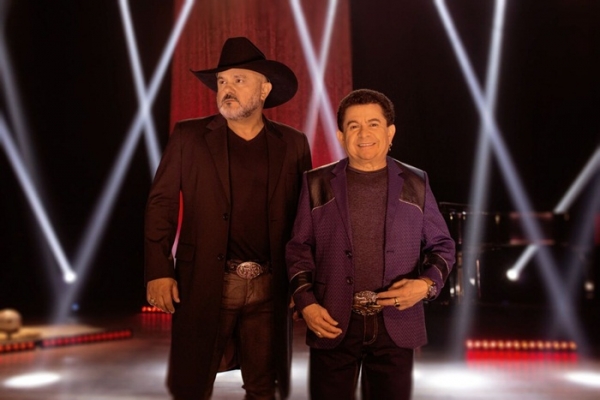 Rionegro & Solimões lançam versão inédita do grande hit sertanejo "Solidão"
