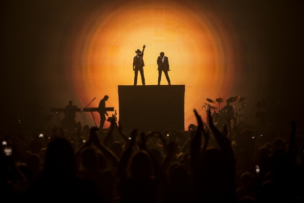 Chitãozinho & Xororó voltam ao Espaço das Américas com turnê "Evidências"