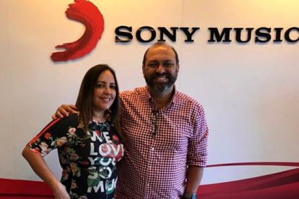 Rita Garcia assina e se torna mais uma artista da Sony Music