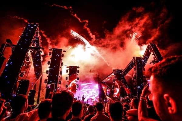 Com Ivete e Claudia, San Island Weekend se consagra no calendário de eventos nacional