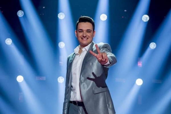Léo Pain, vencedor do The Voice 2018, estreia EP “Perdido e Apaixonado”