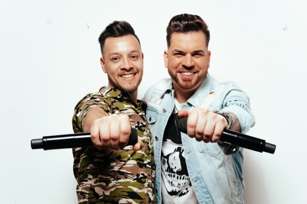 Rudi e Rodrigo se apresentam pela primeira vez na Woods SP