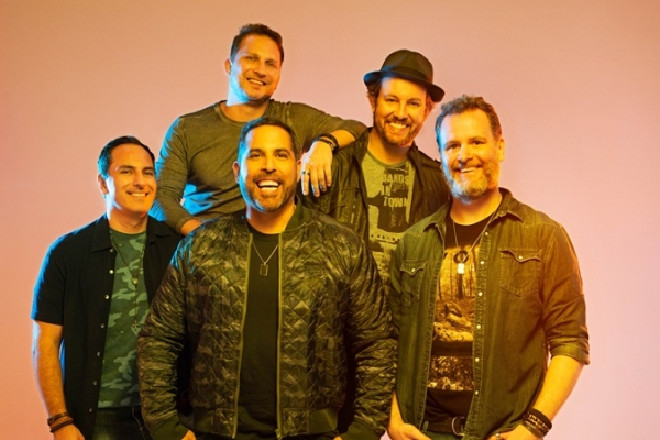 Inimigos da HP lançam música com Sorriso Maroto