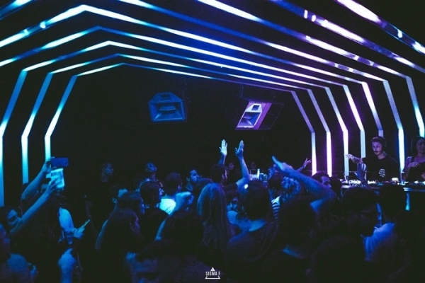 Surpreendente VA de Progressive House com 18 tracks é lançado pela Transensations Records