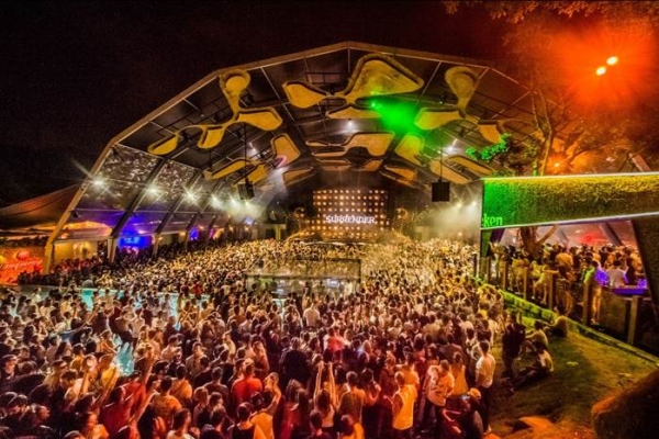 Ame Laroc Festival traz Claptone, Meduza, KSHMR e muito mais no sábado de Carnaval