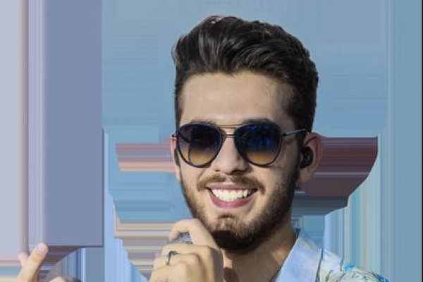 Gustavo Mioto apresenta seu novo show no Villa Country