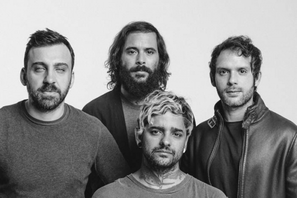 Fresno fará live oficial no YouTube nesta sexta-feira