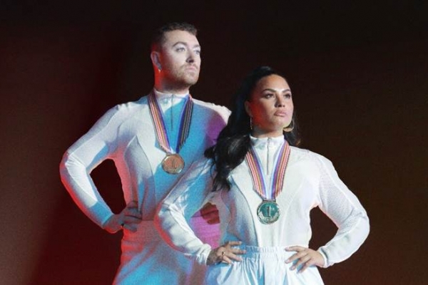 Os astros da música Pop, Sam Smith e Demi Lovato, se juntam para o lançamento de "I'm Ready”