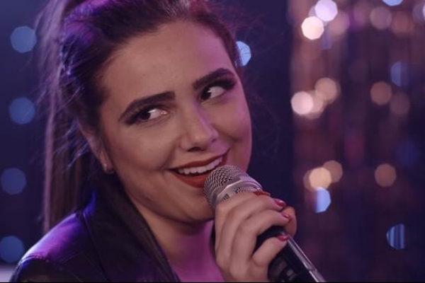 REV lançou o clipe de "Destination"