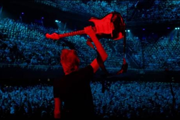 Roger Waters: US + Them - Um filme dirigido por Sean Evans e Roger Waters