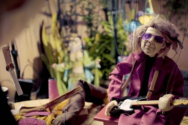 Titãs lança clipe de "Enquanto Houver Sol" em versão acústica