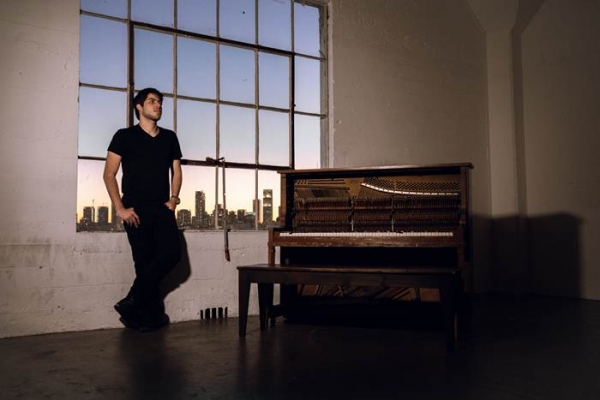 Lucas Frota estreia na Circus Recordings com EP “Alone” em parceria com Blakkat