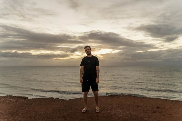 Bhaskar apresenta 1ª LIVE do mundo à base de energia solar na terceira edição do "Follow The Sun"