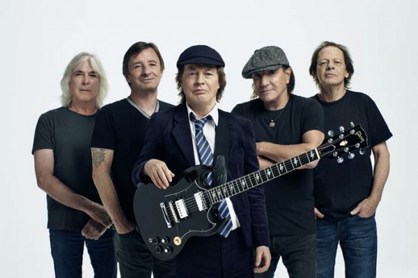 AC/DC retorna com "Shot in the Dark" com lançamento para Novembro