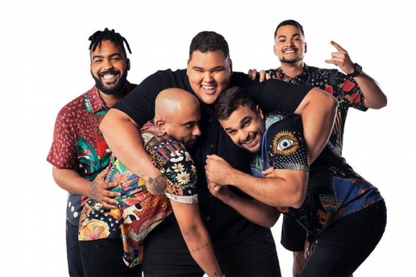 Grupo Menos é Mais se apresenta em formato exclusivo no Expo Barra Funda Arena