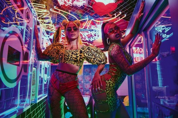 MC Rebecca e Anitta lançam Tô Preocupada (Calma Amiga)