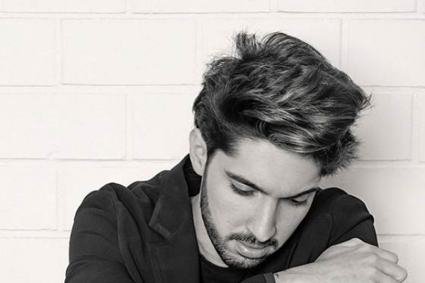 Alex Fava lança clipe de “Então vai” após resultado expressivo em chegada às rádios do Brasil