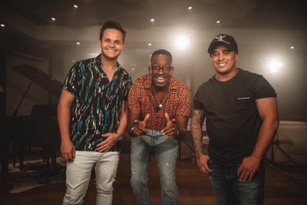 Mumuzinho lança EP “Playlist 2” com o primeiro feat sertanejo de carreira