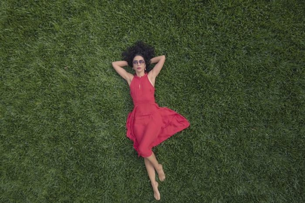 Marisa Monte anuncia lançamento de "Calma"