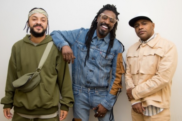 Pixote convida Matheus Fernandes, Hungria e Diego & Victor Hugo para novo DVD