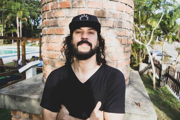 Gabriel, O Pensador: 20 Anos do lançamento de "Seja Você Mesmo (Mas Não Seja Sempre o Mesmo)"