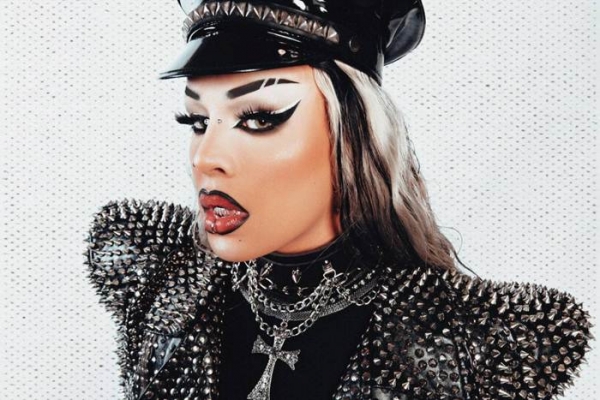 Confirmado: Gloria Groove irá se apresentar no Lollapalooza 2022!