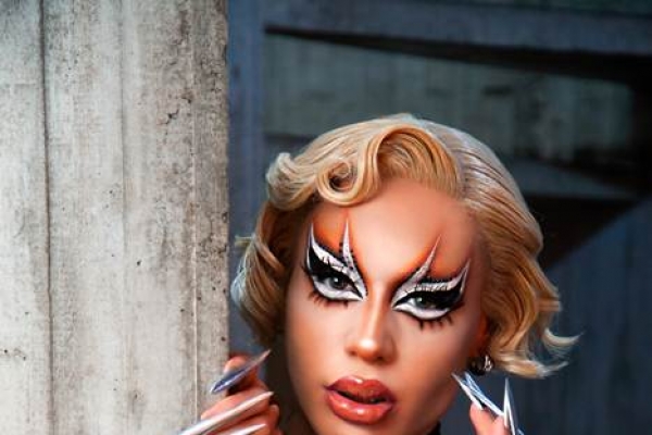 Grag Queen lança 1ª música em inglês, "You Betta", com produção Internacional