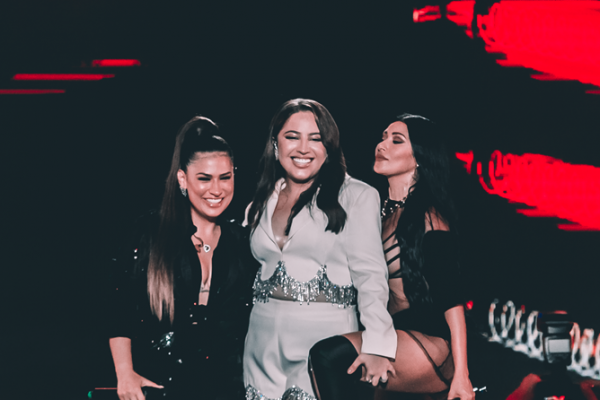 Mari Fernandez lança feat especial com Simone e Simaria