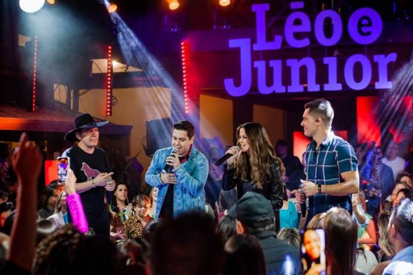 Maria Cecilia e Rodolfo “No Meio do Povo” com Léo e Júnior