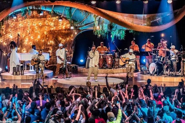 Planta & Raiz lança primeira parte do projeto Acústico com trê canções inéditas e apresenta, em primeira mão “Filme de Romance”