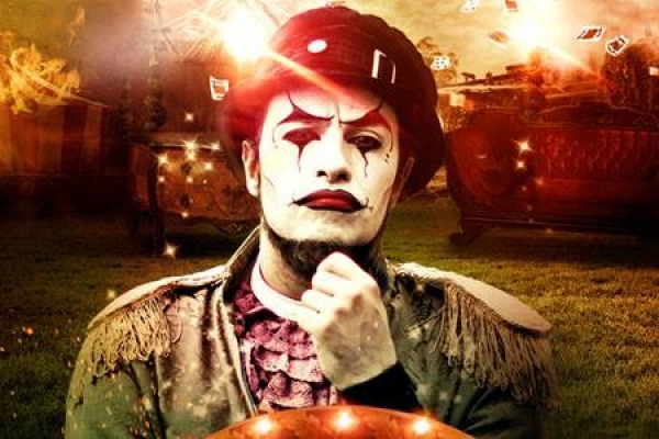 O Teatro Mágico volta ao Teatro Adamastor com a tour 2023 Luzente em Voz e Violão