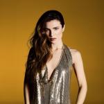 GIULIA BE lança "te olhando daqui", single inédito de seu EP em português e trilha sonora de novo filme